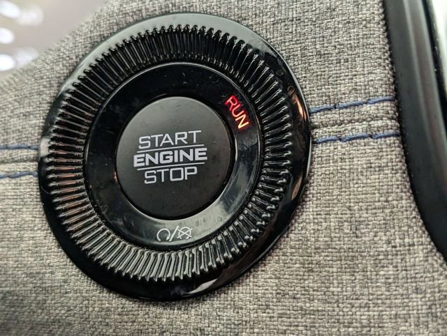 Used 2024 Jeep Compass Latitude image 22