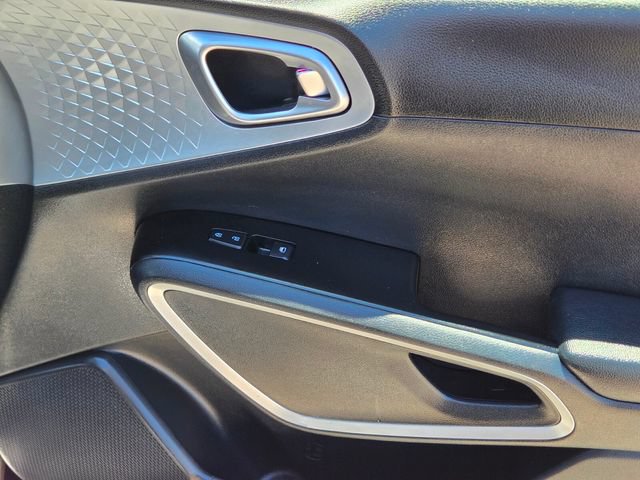 Used 2024 Kia Soul LX w/ Option Group 015 FWD image 22