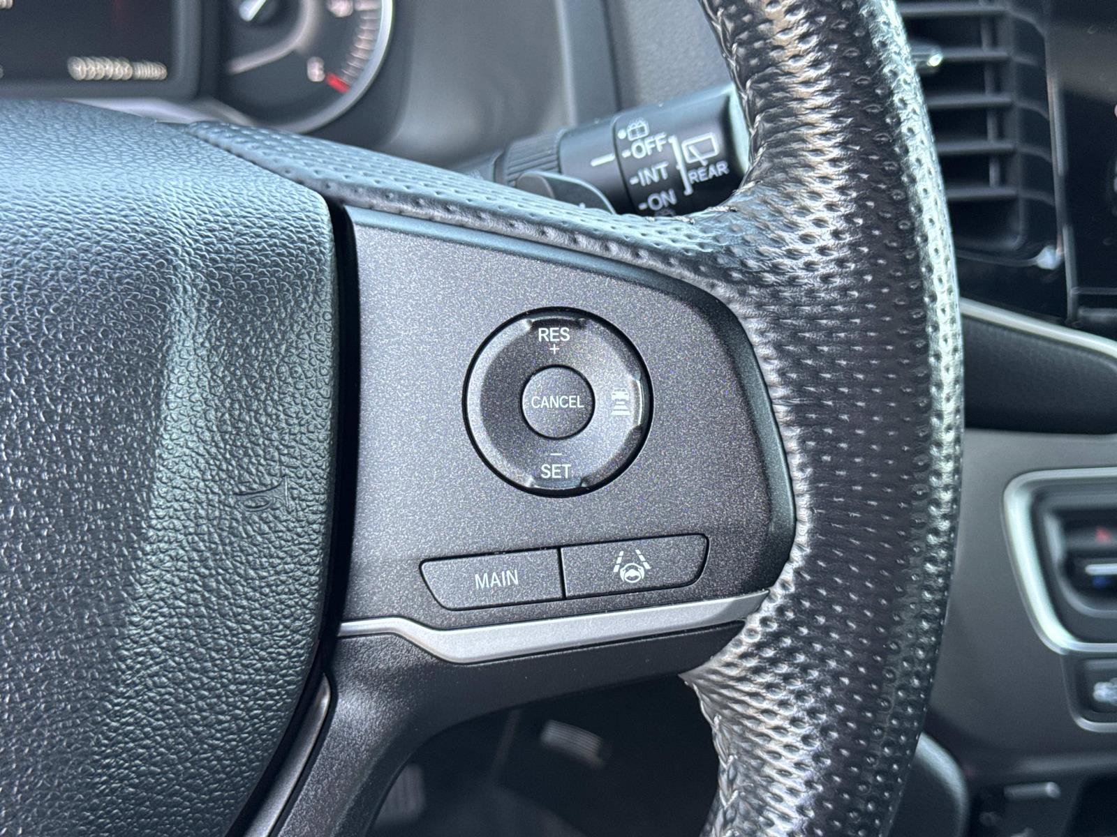 Used 2023 Honda Passport EX-L image 12