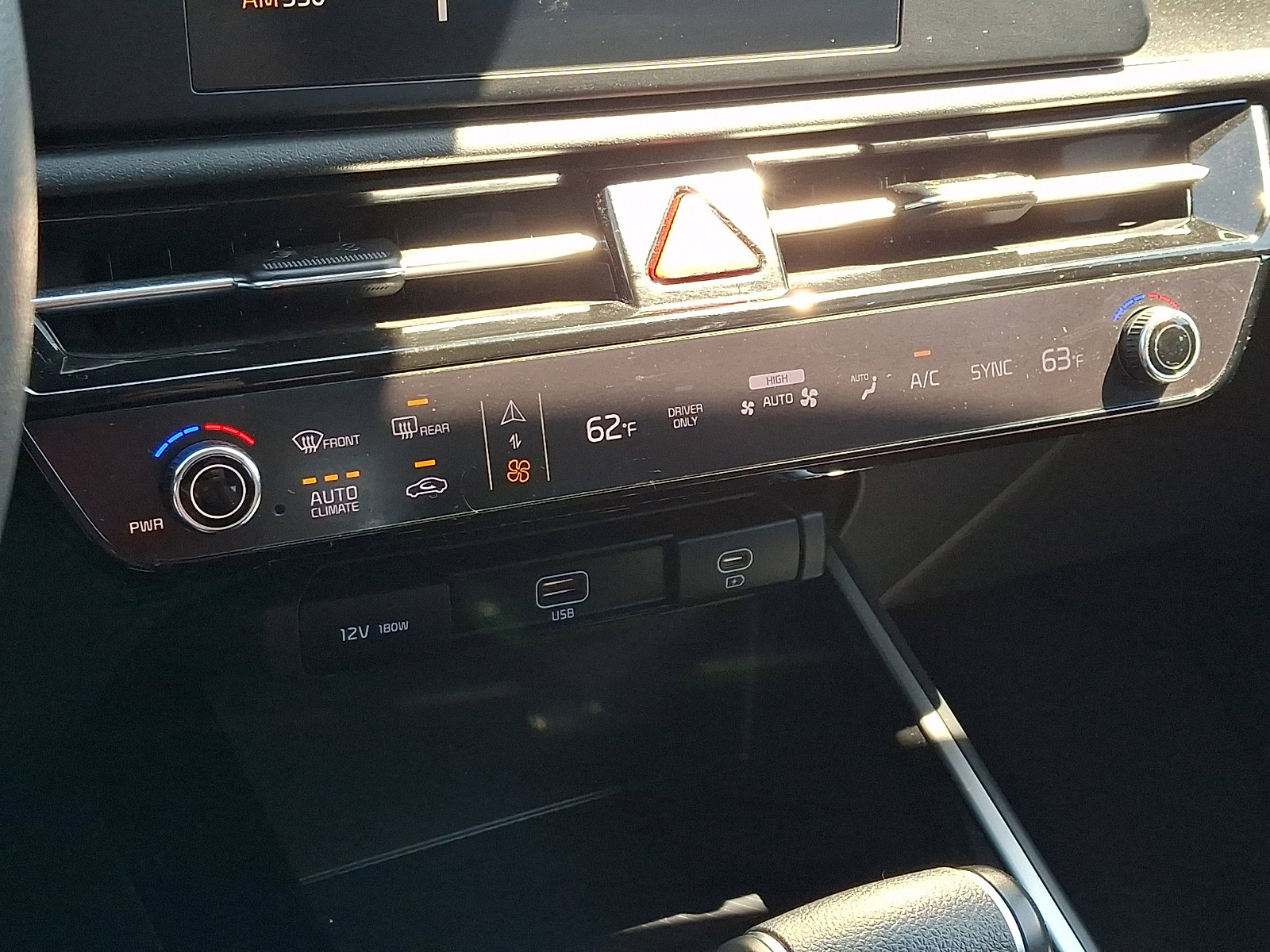 Used 2023 Kia Niro LX FWD image 15