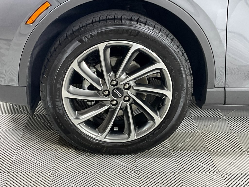 Used 2025 Lincoln Corsair FWD w/ Equipment Group 101A image 29