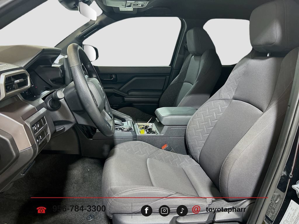 Used 2025 Toyota Tacoma SR5 AWD/4WD image 18