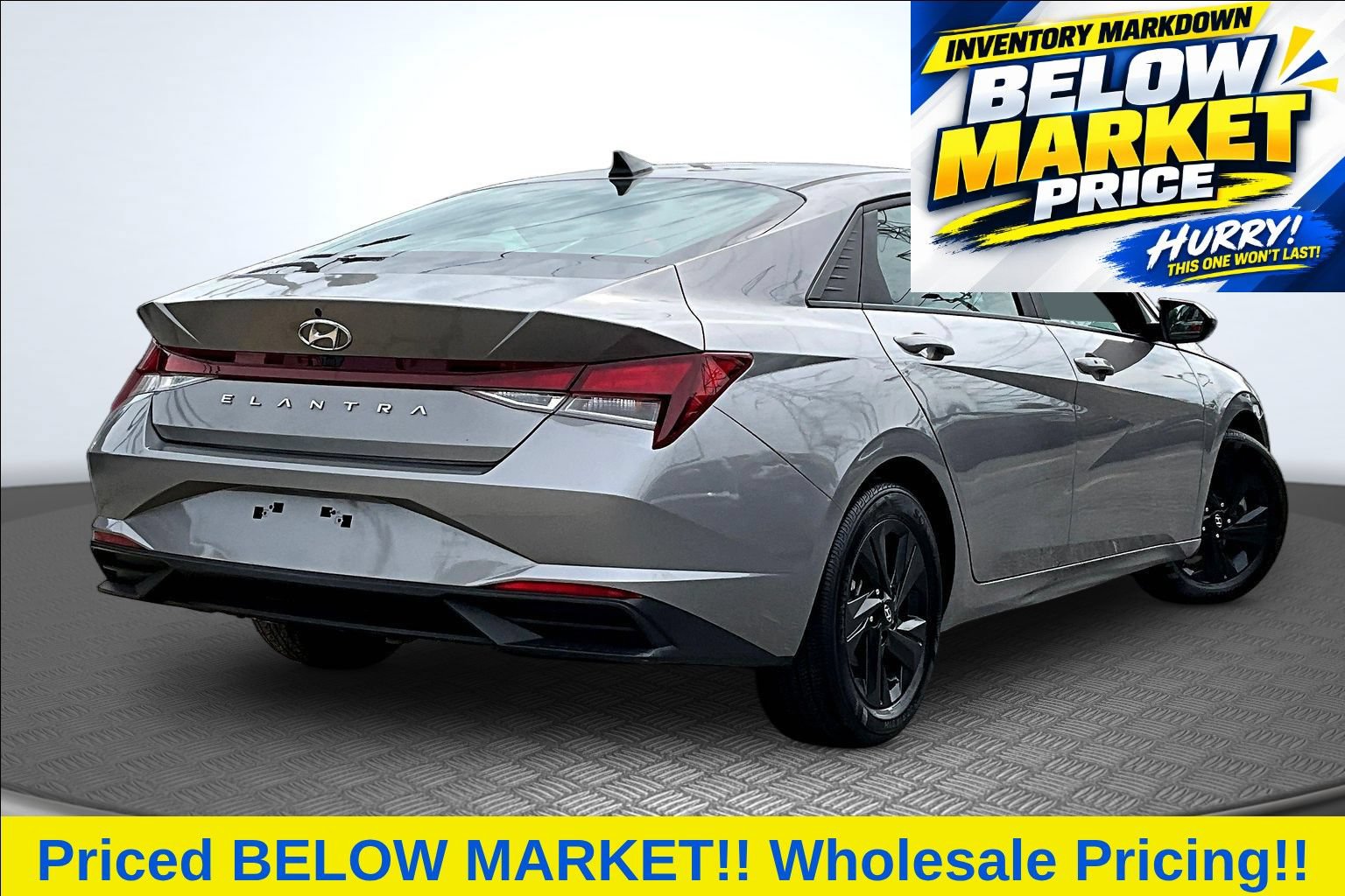 Used 2022 Hyundai Elantra SEL w/ Cargo Package FWD image 8