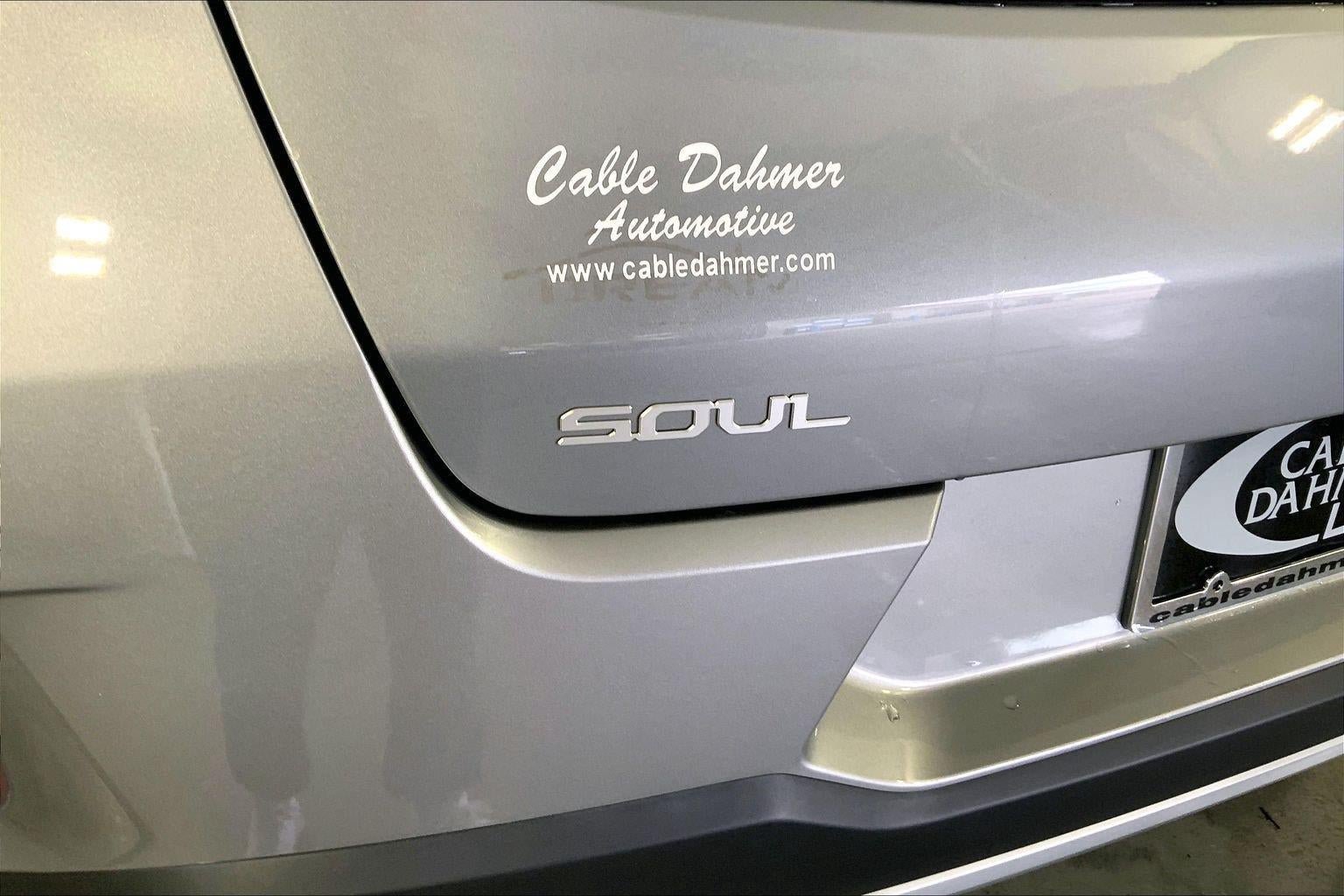 Certified 2024 Kia Soul S FWD image 8