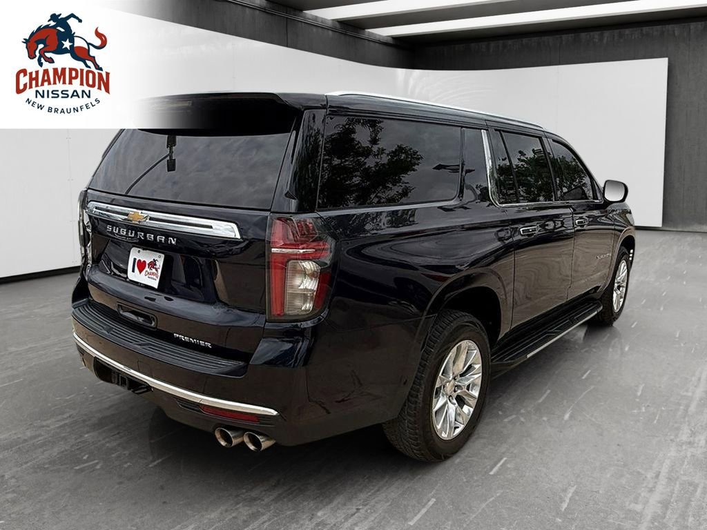 Used 2023 Chevrolet Suburban Premier AWD/4WD image 5