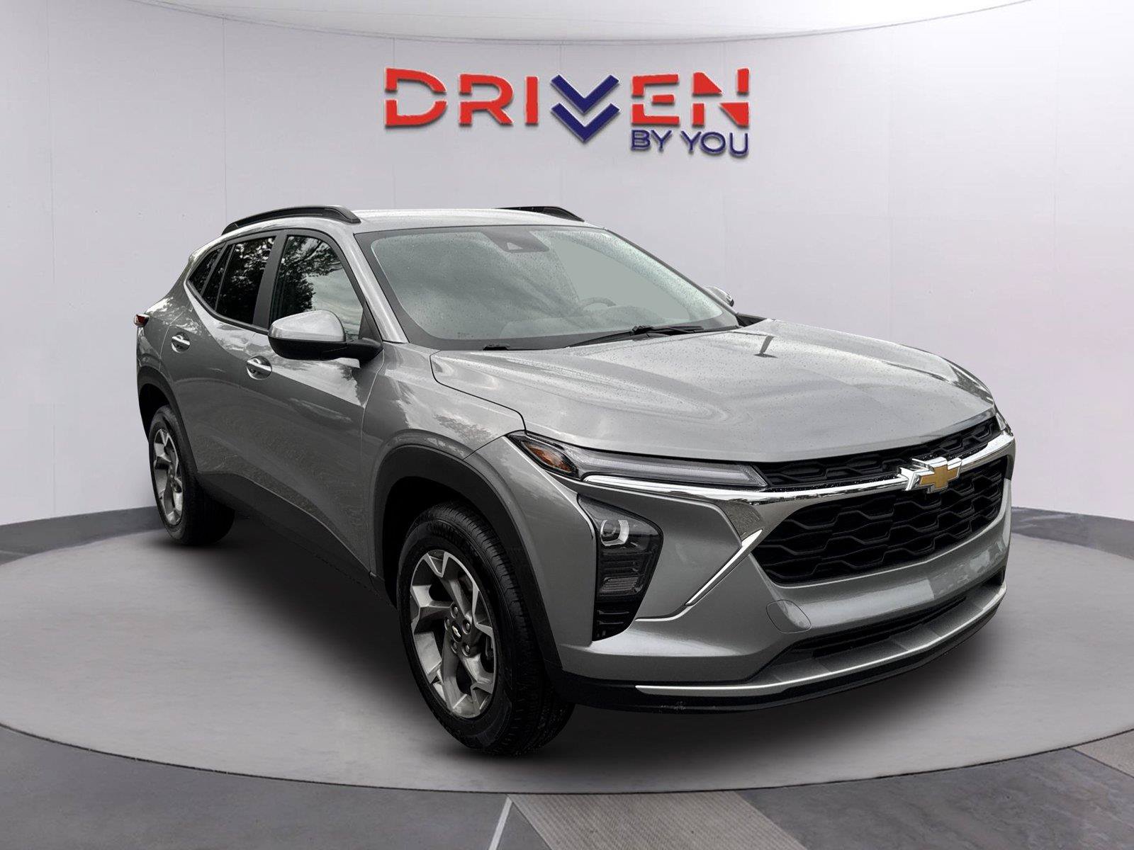 Used 2025 Chevrolet Trax LT w/ Driver Confidence Package