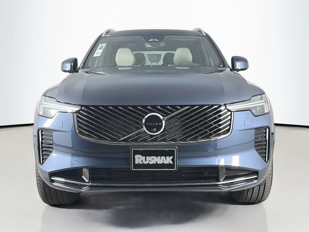 New 2026 Volvo XC90 T8 Ultra w/ Protection Package AWD/4WD image 2