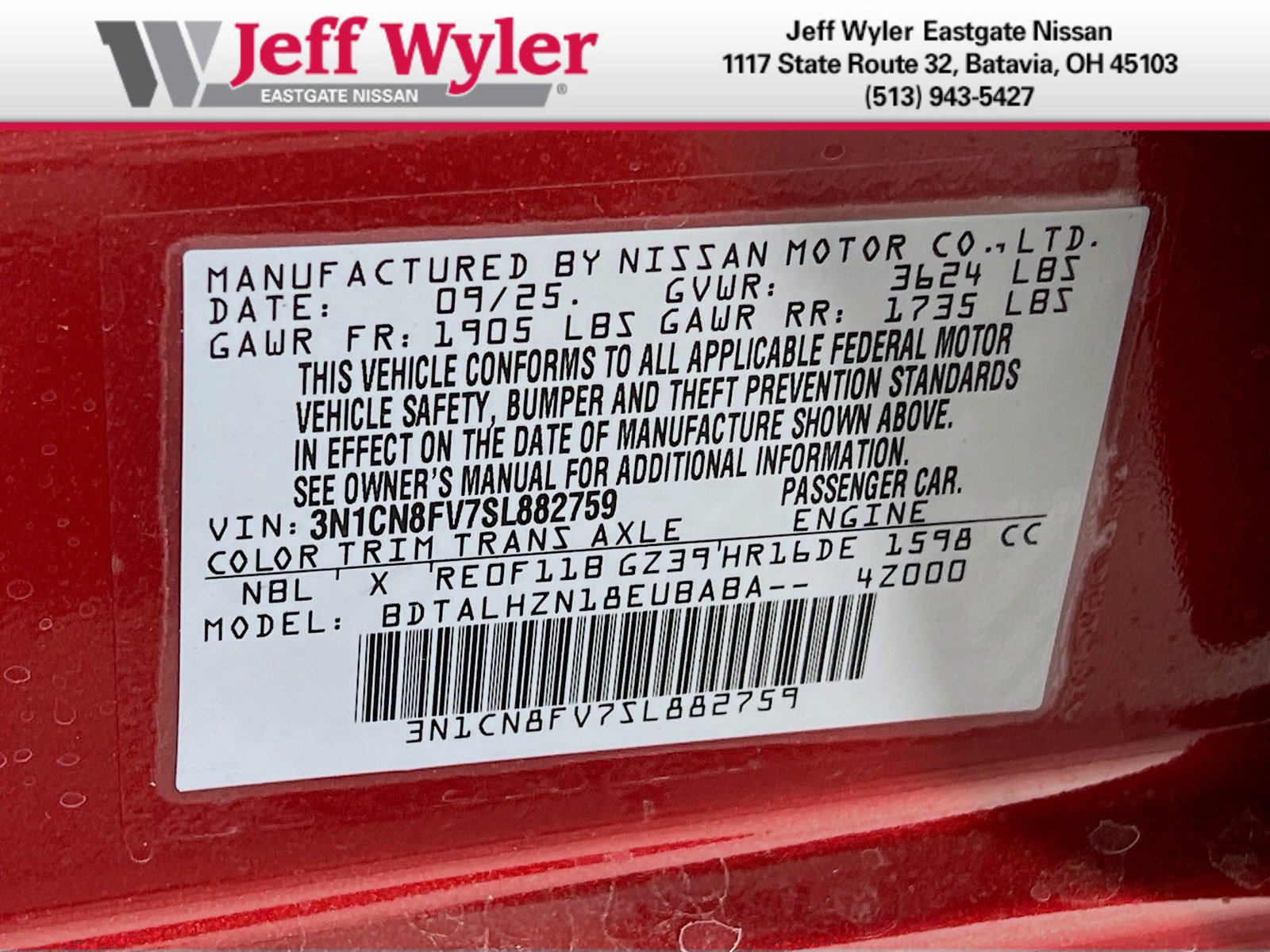 New 2025 Nissan Versa SR w/ Trunk Package FWD image 34