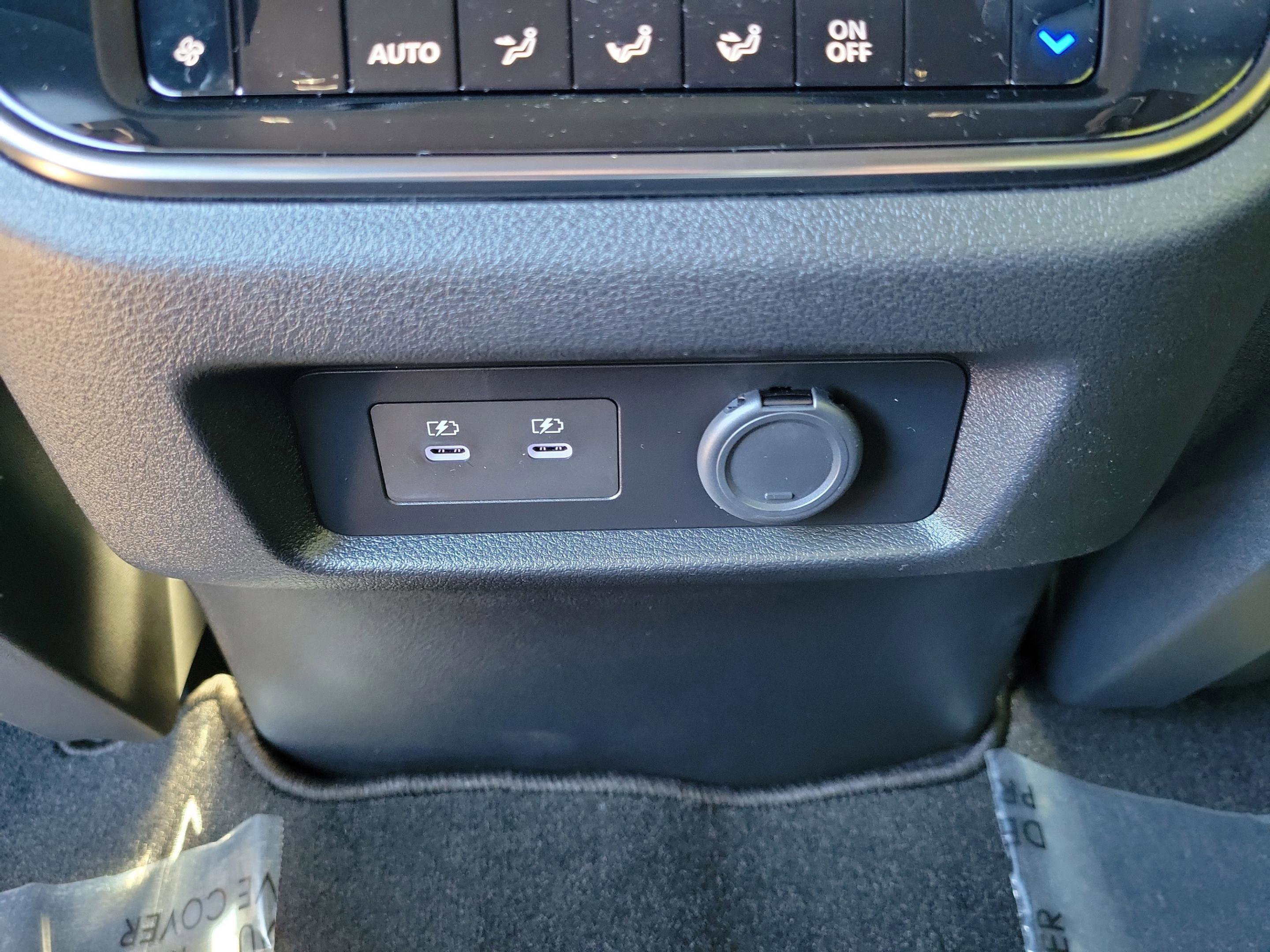 New 2025 Nissan Armada PRO-4X image 17