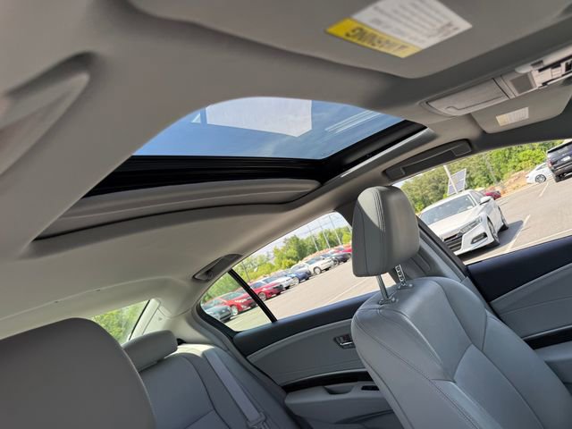 Used 2015 Acura RLX w/ Technology Package FWD image 36