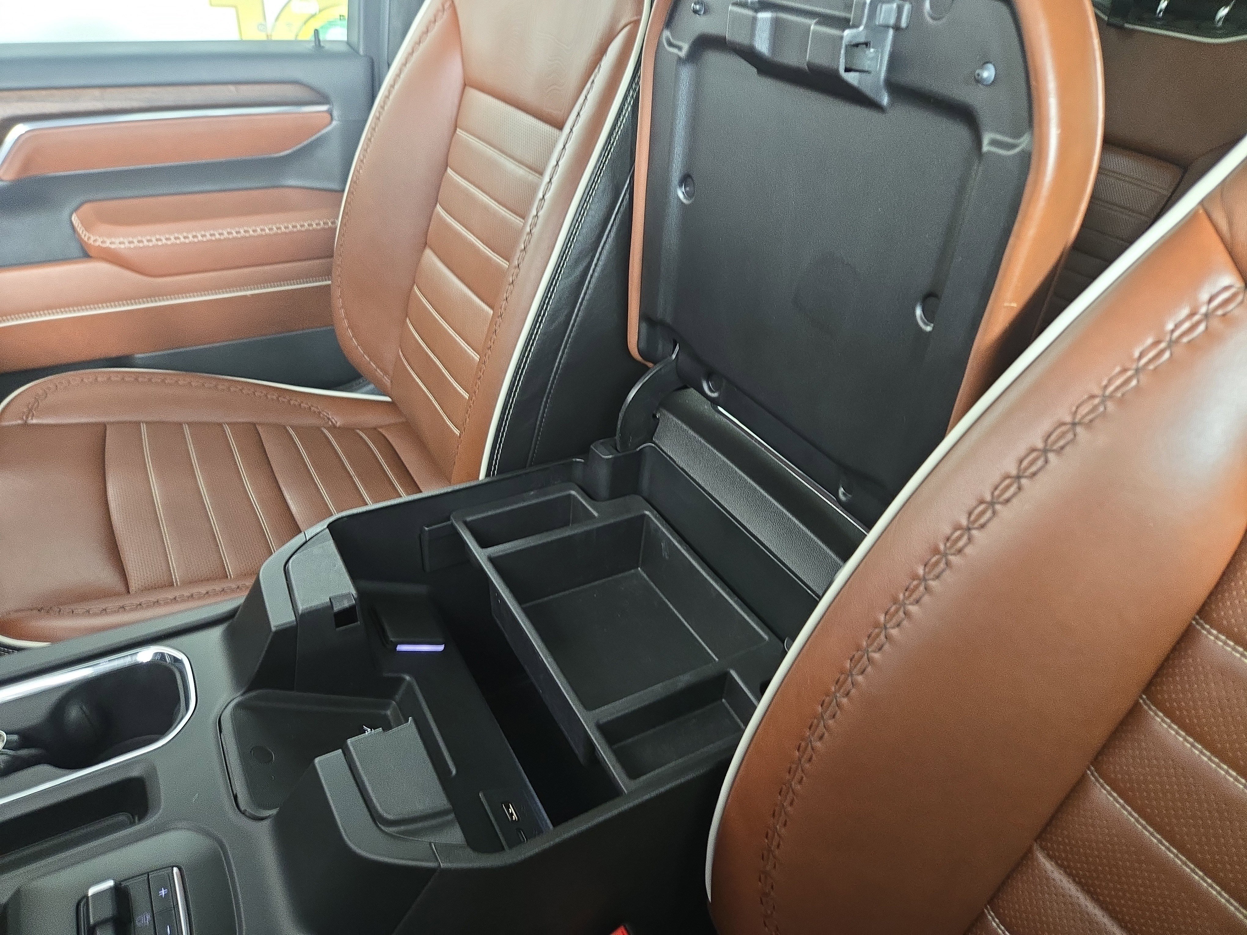 Certified 2024 GMC Sierra 2500 Denali Ultimate AWD/4WD image 26