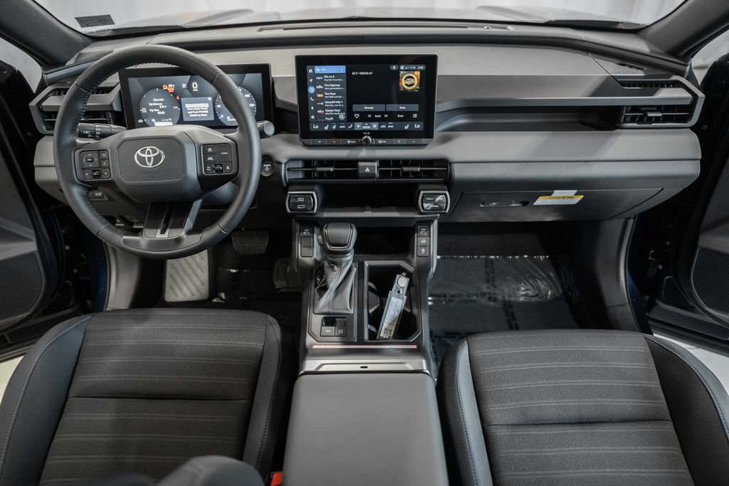 Used 2026 Toyota RAV4 SE w/ Convenience Package AWD/4WD image 19