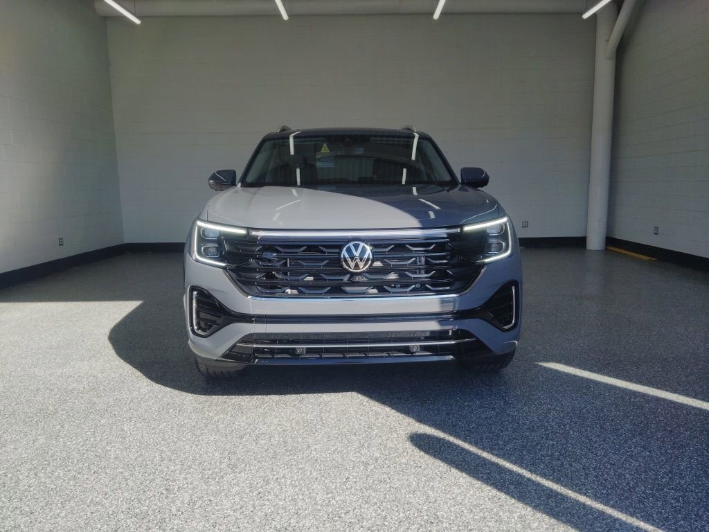 New 2026 Volkswagen Atlas SEL Premium R-Line image 2