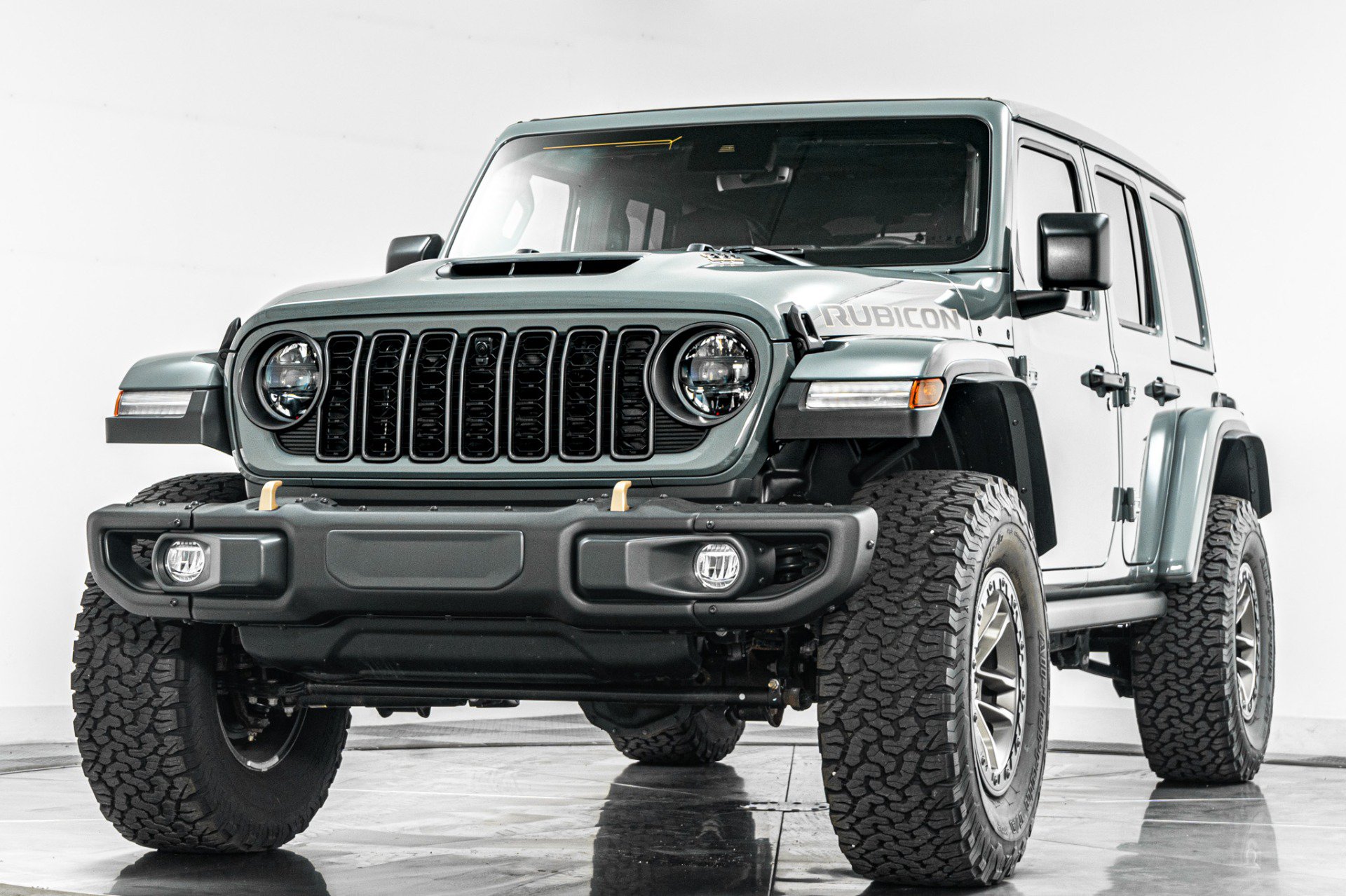 Used 2024 Jeep Wrangler Unlimited Rubicon 392 AWD/4WD image 5
