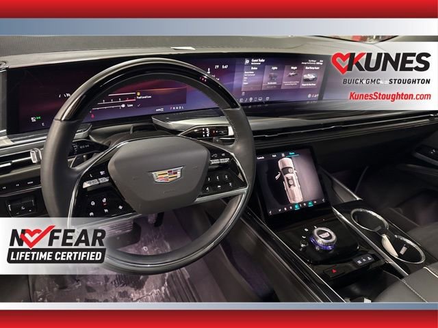 Used 2025 Cadillac Escalade Sport w/ Touring Package AWD/4WD image 11