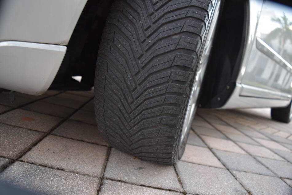 Used 2011 Volvo V50 T5 image 84