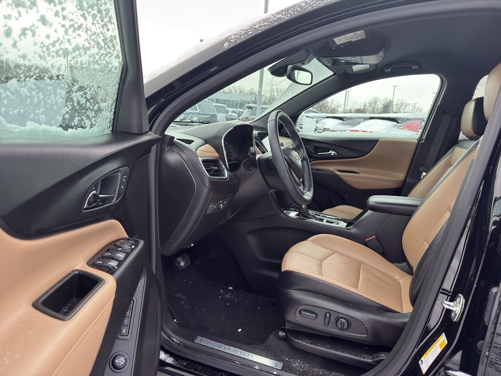 Used 2024 Chevrolet Equinox Premier image 11