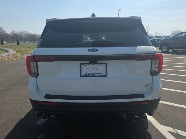 Certified 2025 Ford Explorer ST image 9