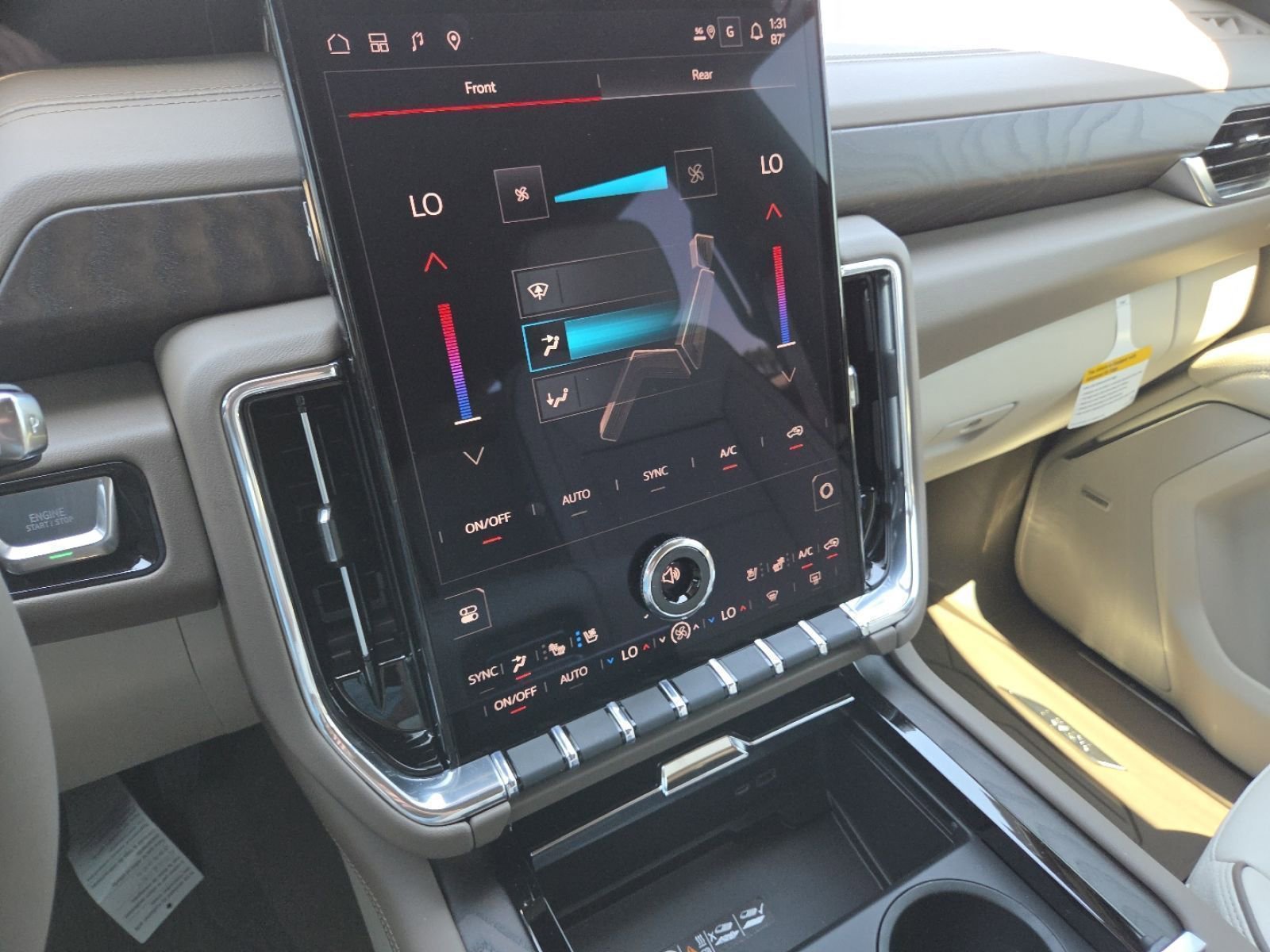 New 2026 GMC Yukon Denali w/ Sun & Power Step Package image 34