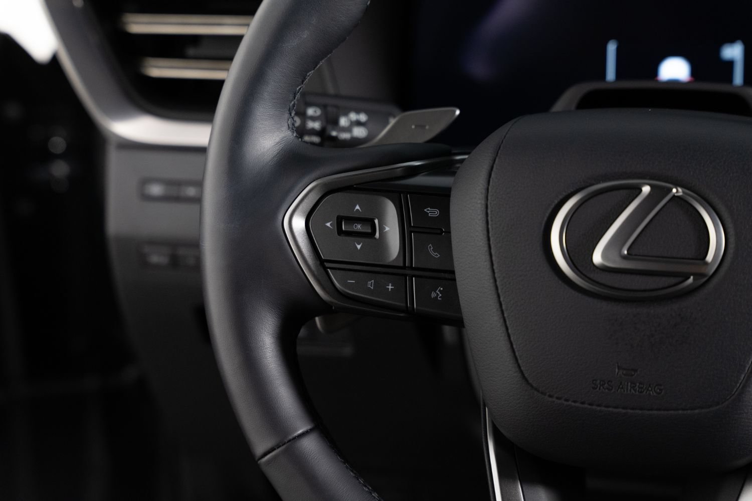 Used 2025 Lexus GX 550 w/ Cold Area Package AWD/4WD image 38