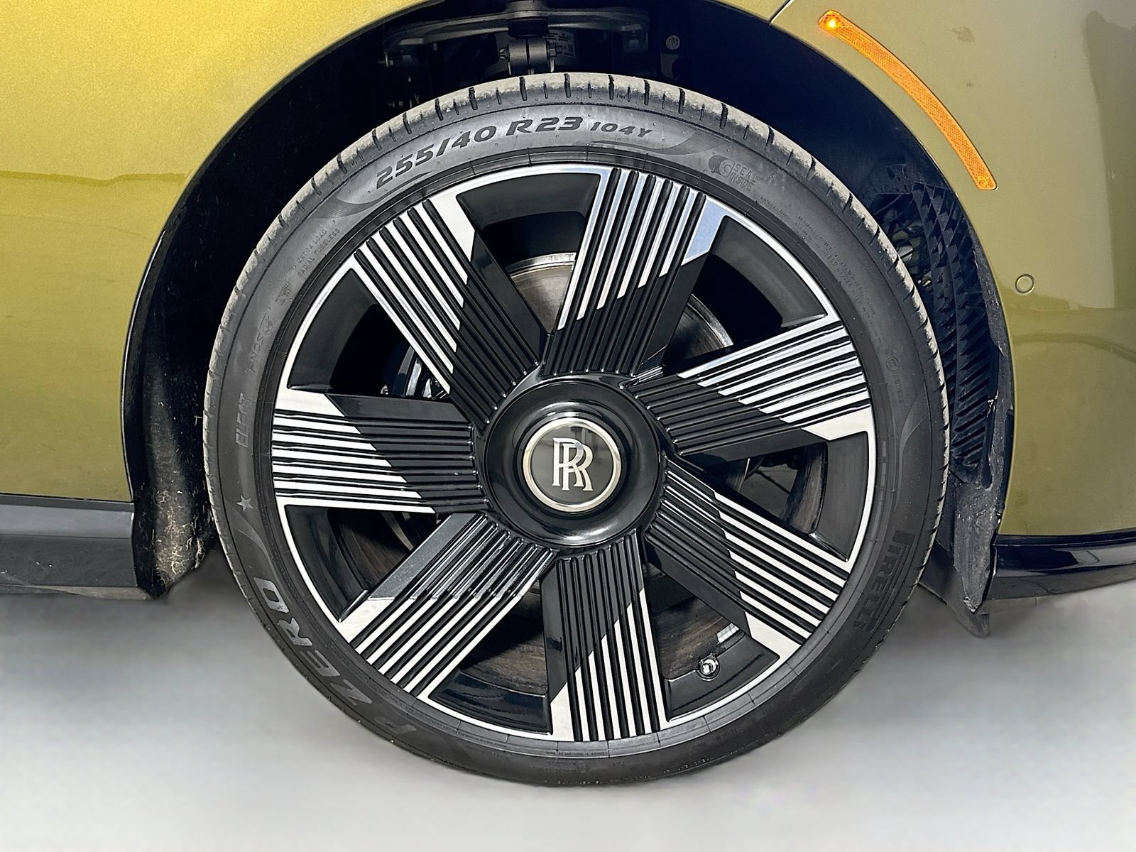 Used 2024 Rolls-Royce Spectre w/ Leather Finishing Pack AWD/4WD image 6