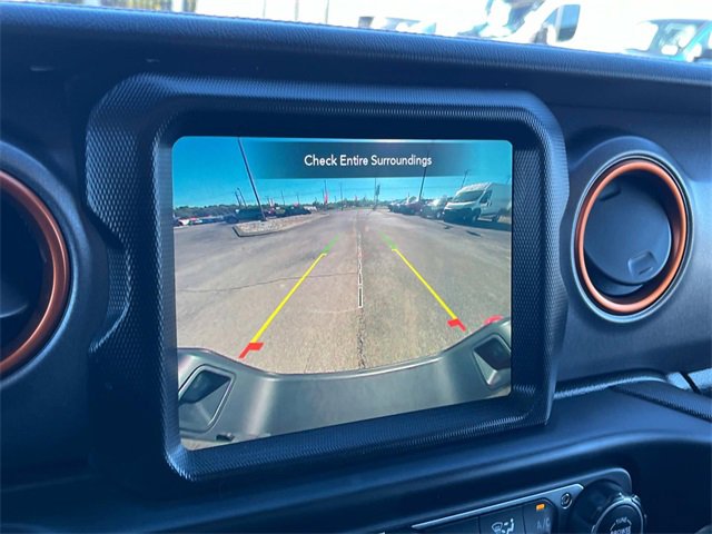 Certified 2022 Jeep Gladiator Mojave image 18