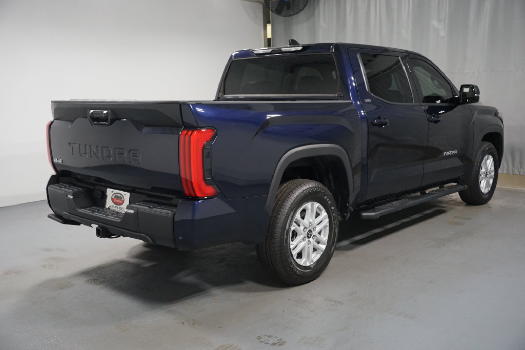 Used 2023 Toyota Tundra SR5 w/ SR5 Premium Package AWD/4WD image 8