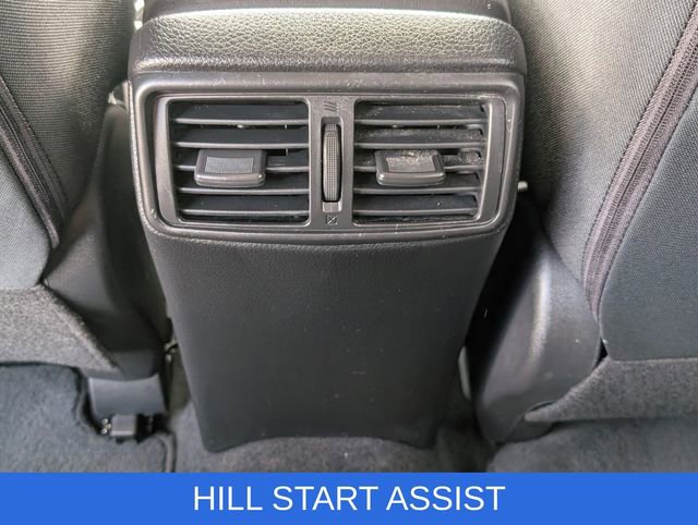 Used 2019 Nissan Rogue SV image 12