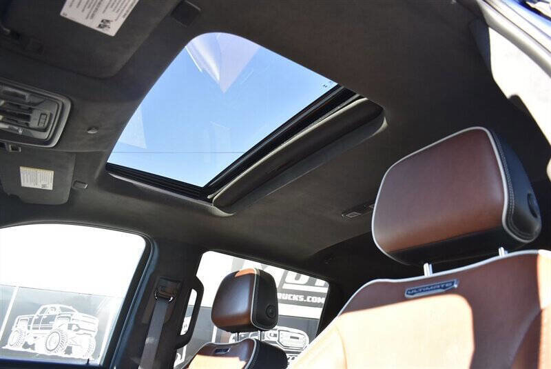 Used 2025 GMC Sierra 3500 Denali Ultimate image 16