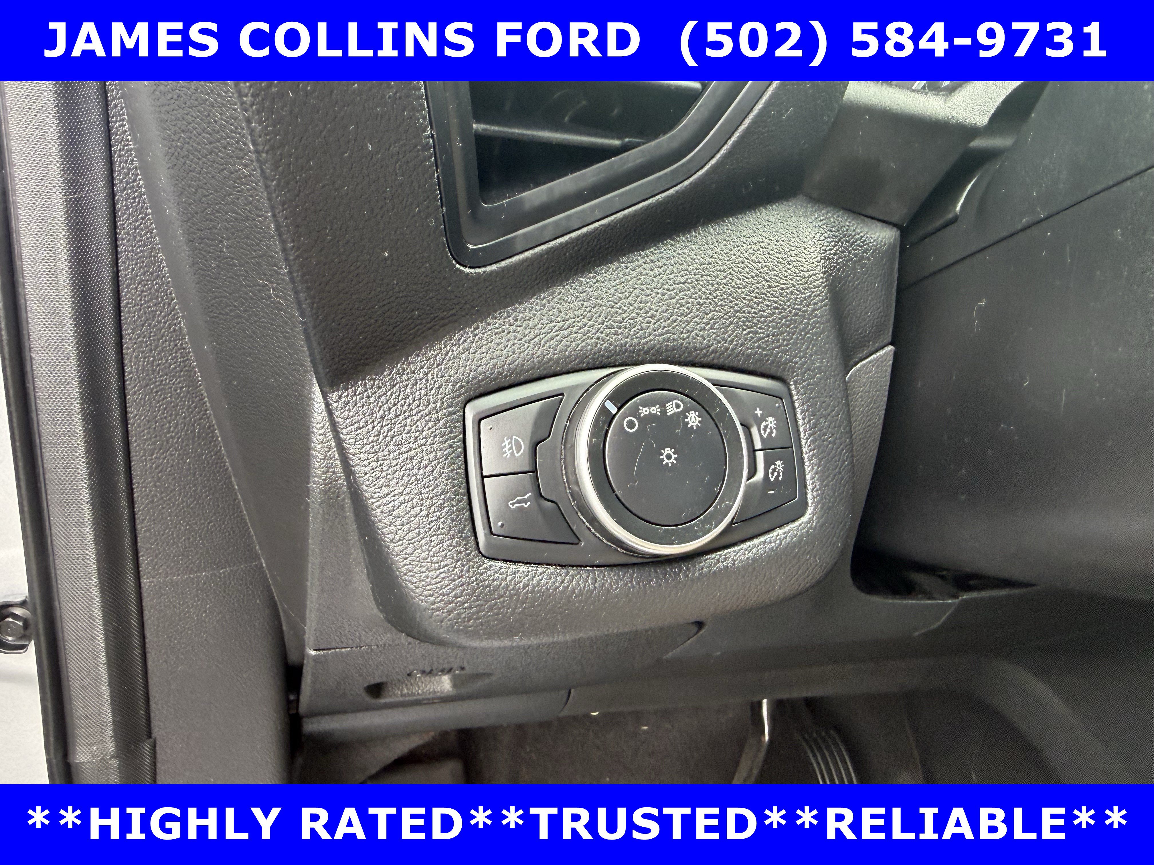 Used 2018 Ford Escape SE FWD image 16