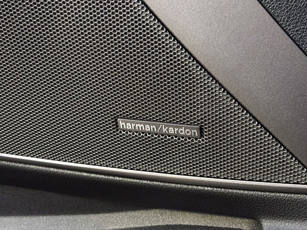 New 2026 BMW 330i xDrive Sedan image 11