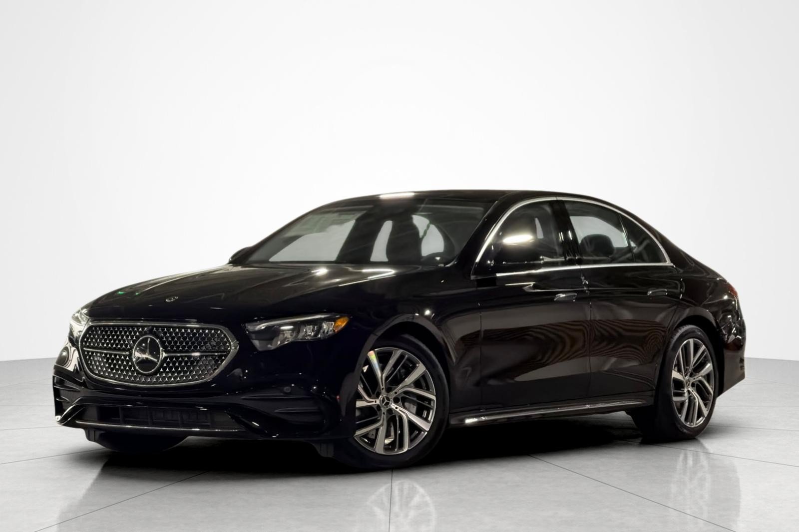 New 2027 Mercedes-Benz E 450 4MATIC Sedan image 1