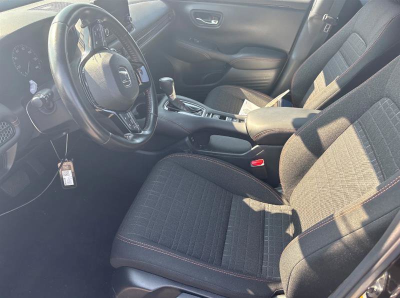 Used 2025 Honda HR-V Sport image 6