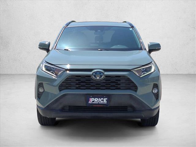 Used 2020 Toyota RAV4 XLE w/ Convenience Package AWD/4WD image 2
