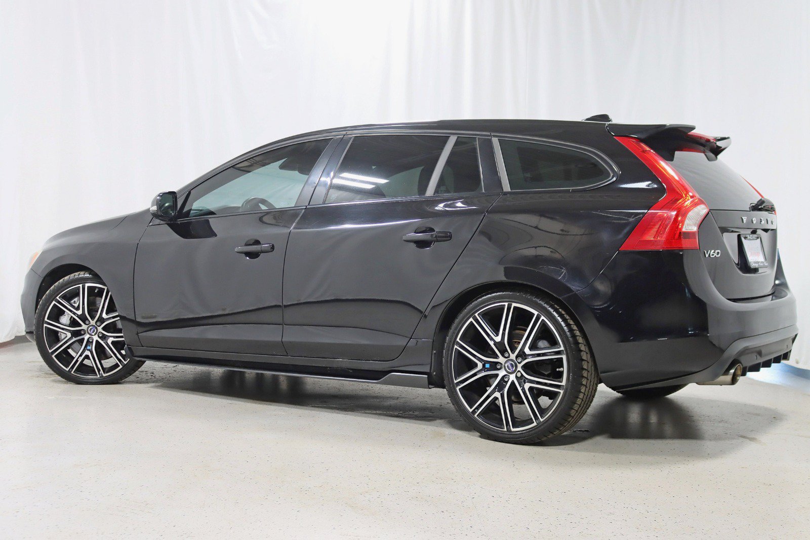 Used 2018 Volvo V60 T6 Polestar AWD/4WD image 10