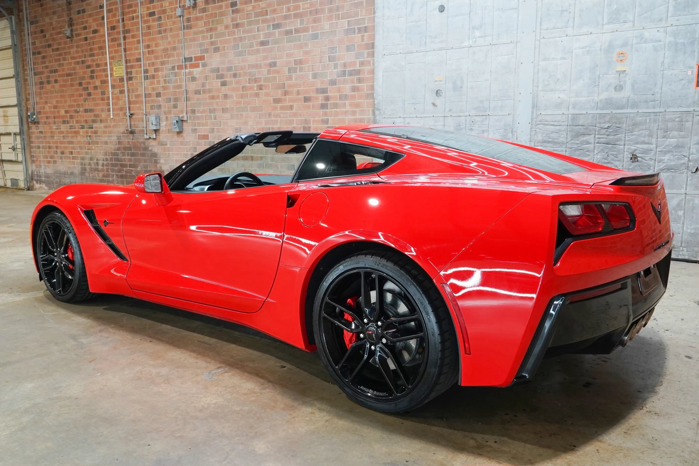 Used 2019 Chevrolet Corvette Stingray Coupe w/ Carbon Flash Badge Package RWD image 36