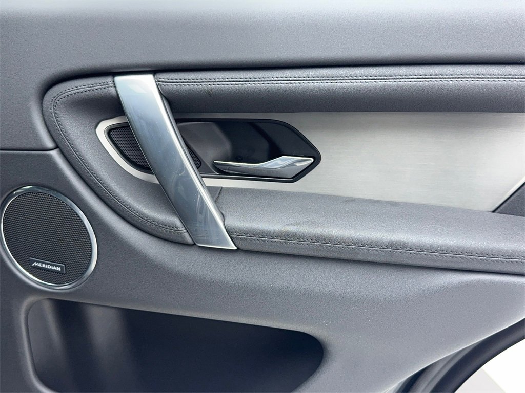 Used 2023 Land Rover Discovery Sport SE image 53