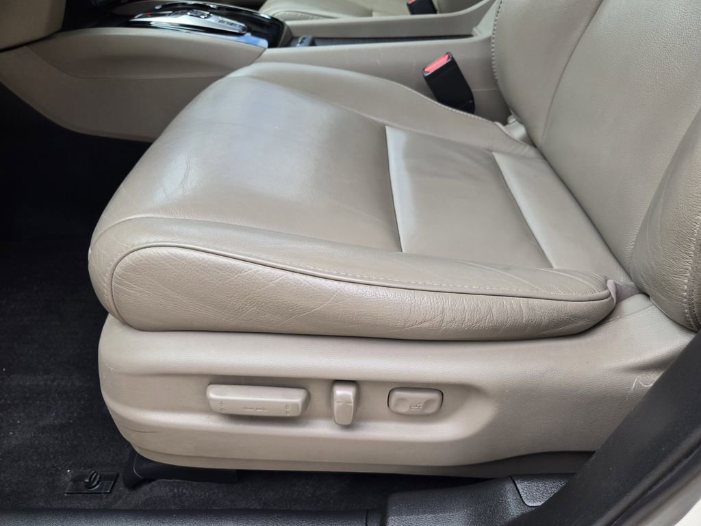 Used 2017 Honda Pilot Touring image 16