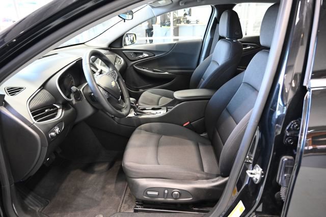 Used 2024 Chevrolet Malibu RS FWD image 9