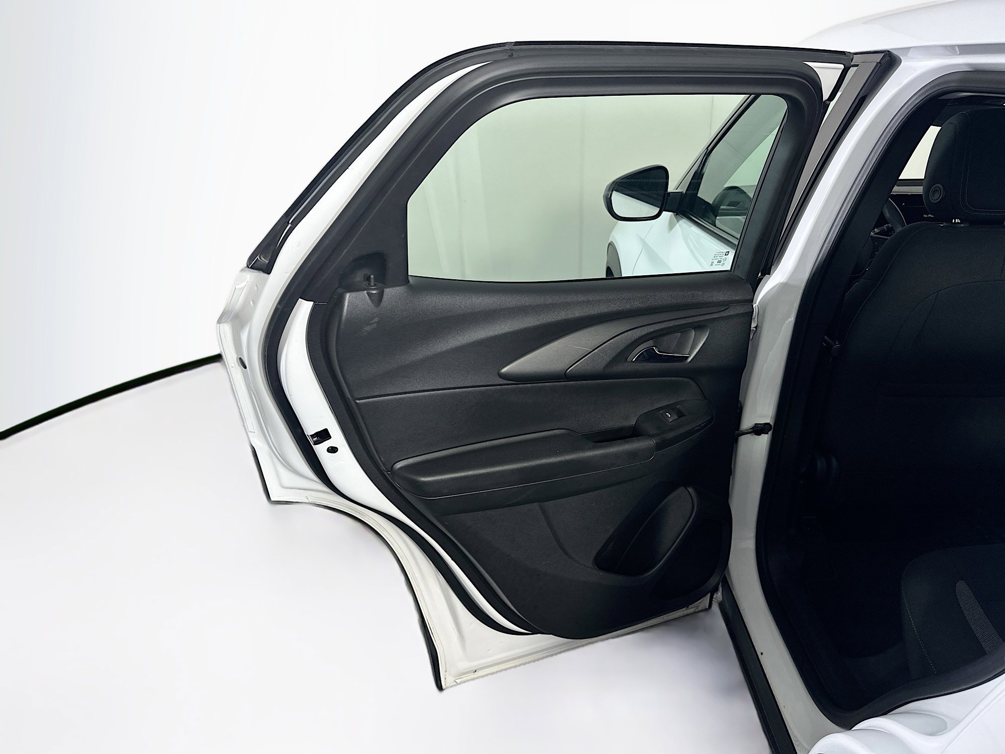 Used 2024 Chevrolet TrailBlazer LS image 26