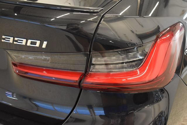 New 2026 BMW 330i xDrive Sedan w/ M Sport Package AWD/4WD image 12