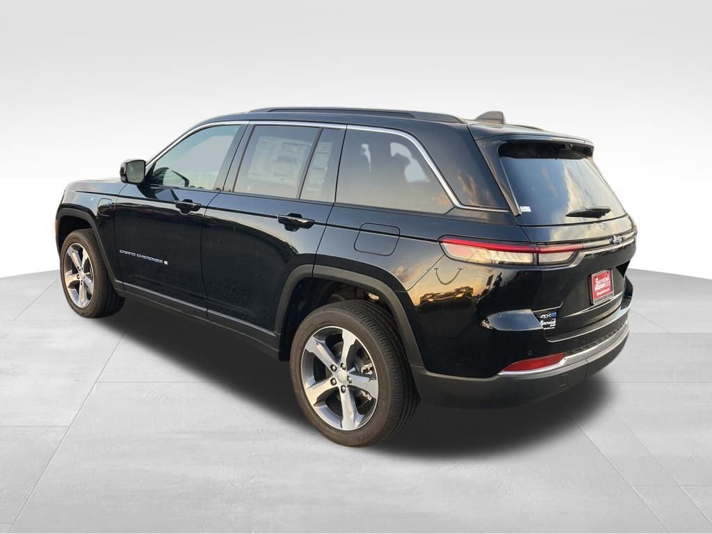 New 2024 Jeep Grand Cherokee Limited 4xe w/ Luxury Tech Group II image 3