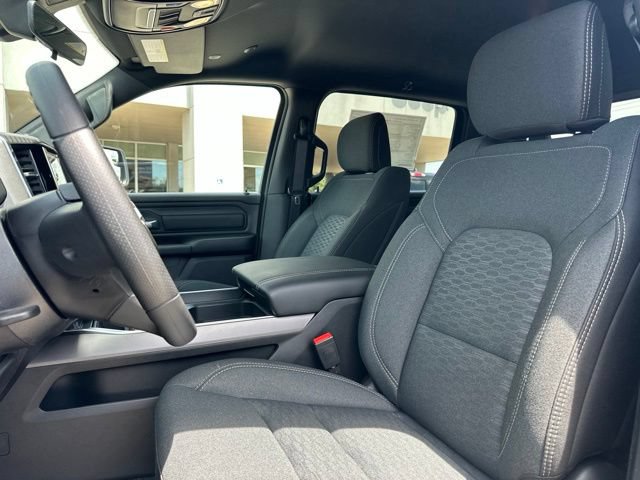 New 2026 RAM 1500 Express AWD/4WD image 10