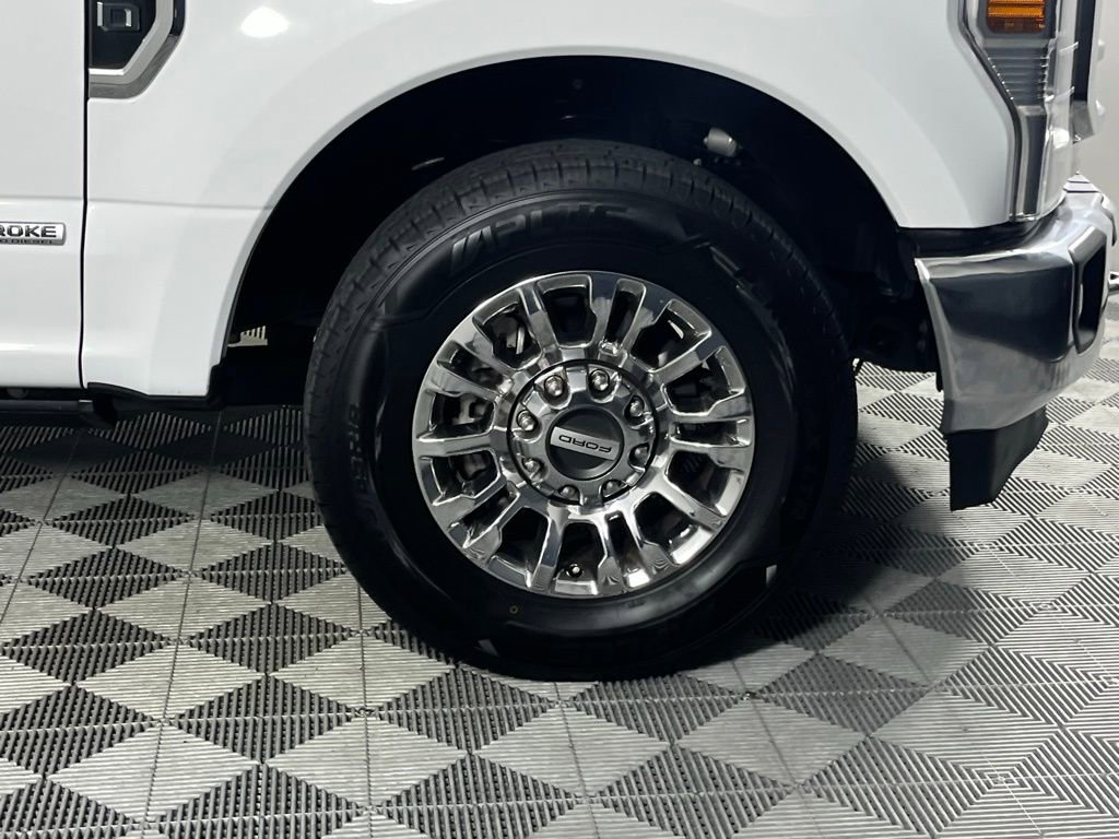 Used 2020 Ford F250 Lariat w/ Chrome Package image 7