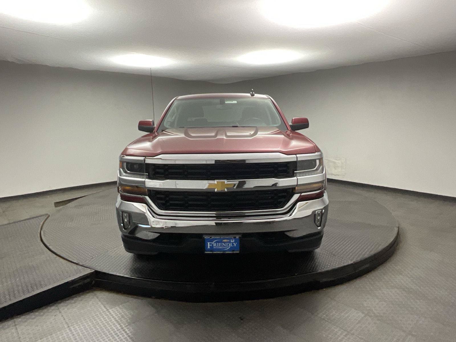 Used 2018 Chevrolet Silverado 1500 LT w/ All Star Edition AWD/4WD image 2