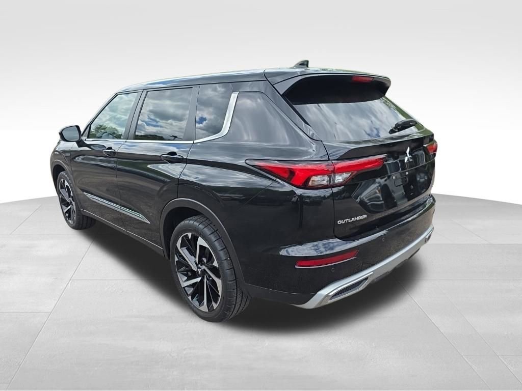 Used 2022 Mitsubishi Outlander SE AWD/4WD image 6