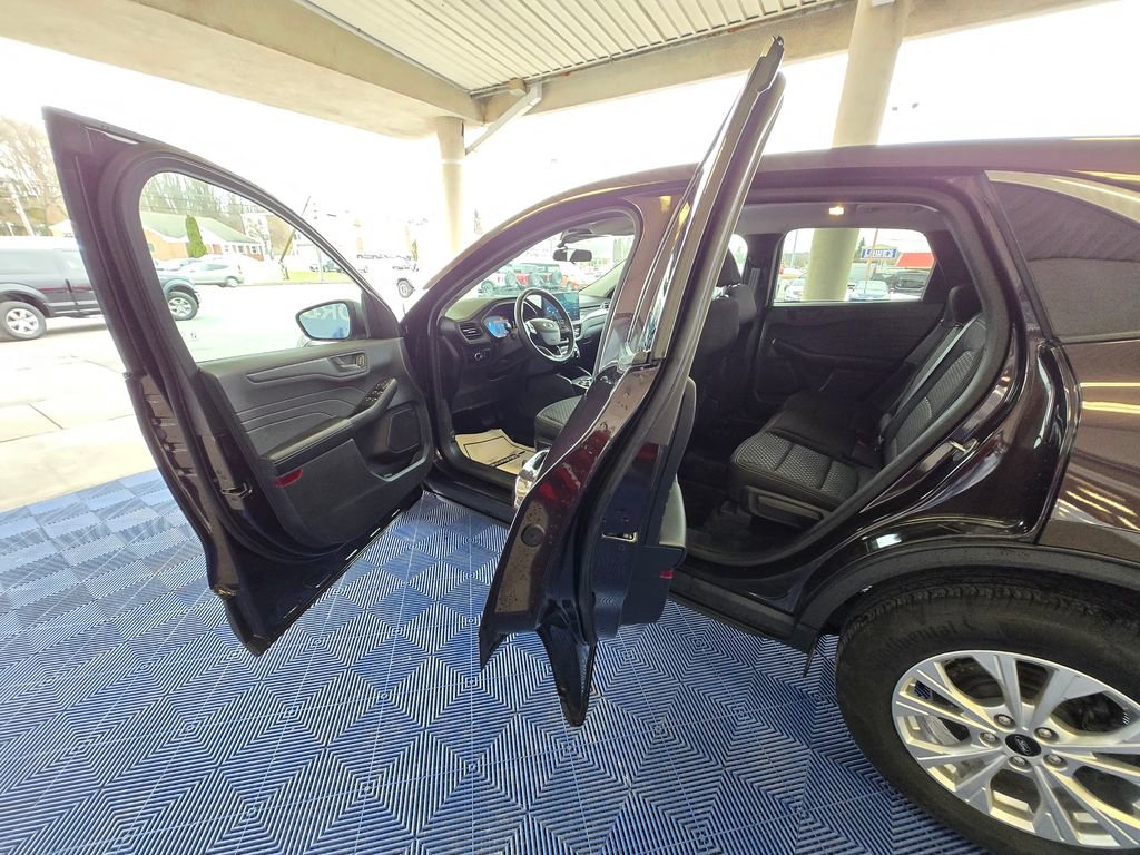 Used 2023 Ford Escape Active w/ Tech Pack #1 image 23