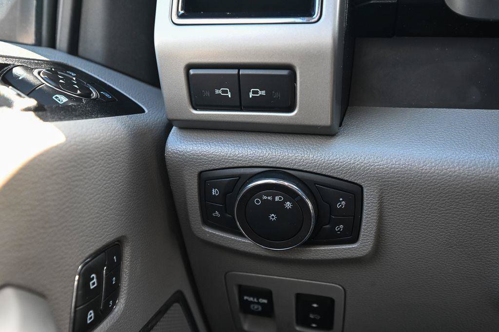 Used 2019 Ford F150 Lariat AWD/4WD image 39