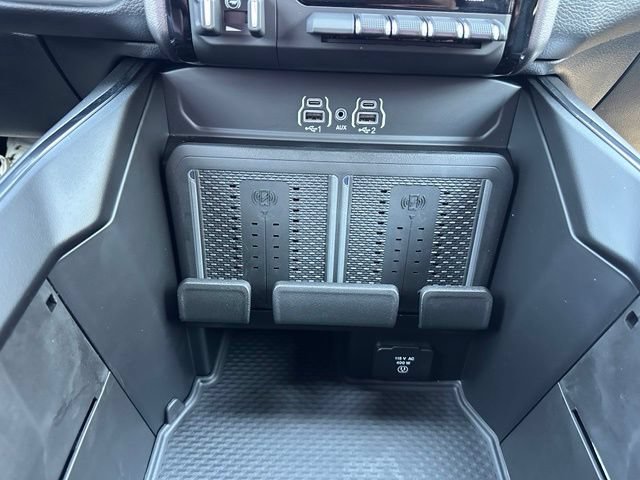 New 2026 RAM 3500 Laramie w/ Sport Appearance Package AWD/4WD image 20