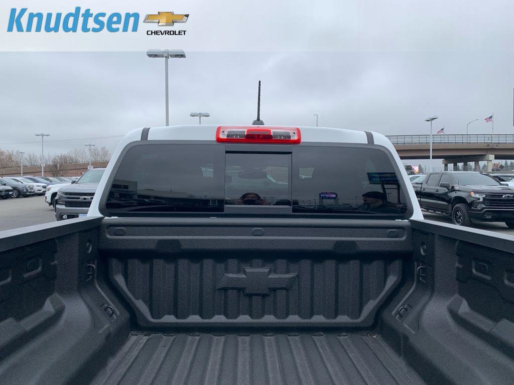 Used 2026 Chevrolet Colorado ZR2 w/ Technology Package image 16